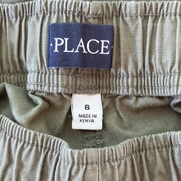 Boy’s size 8 Children’s Place green cargo shorts with adjustable - Picture 5 of 7